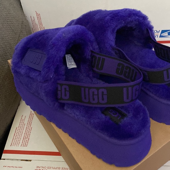 UGG - Picture 6 of 12